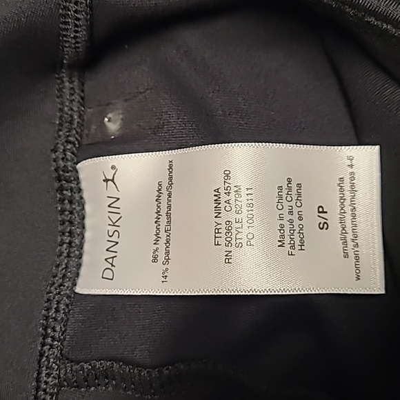 NWOT. Danskin Black Leggings Size S/P - Picture 3 of 5